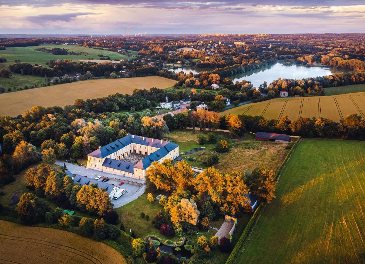 Chateau Rychvald Hotel ภายนอก รูปภาพ