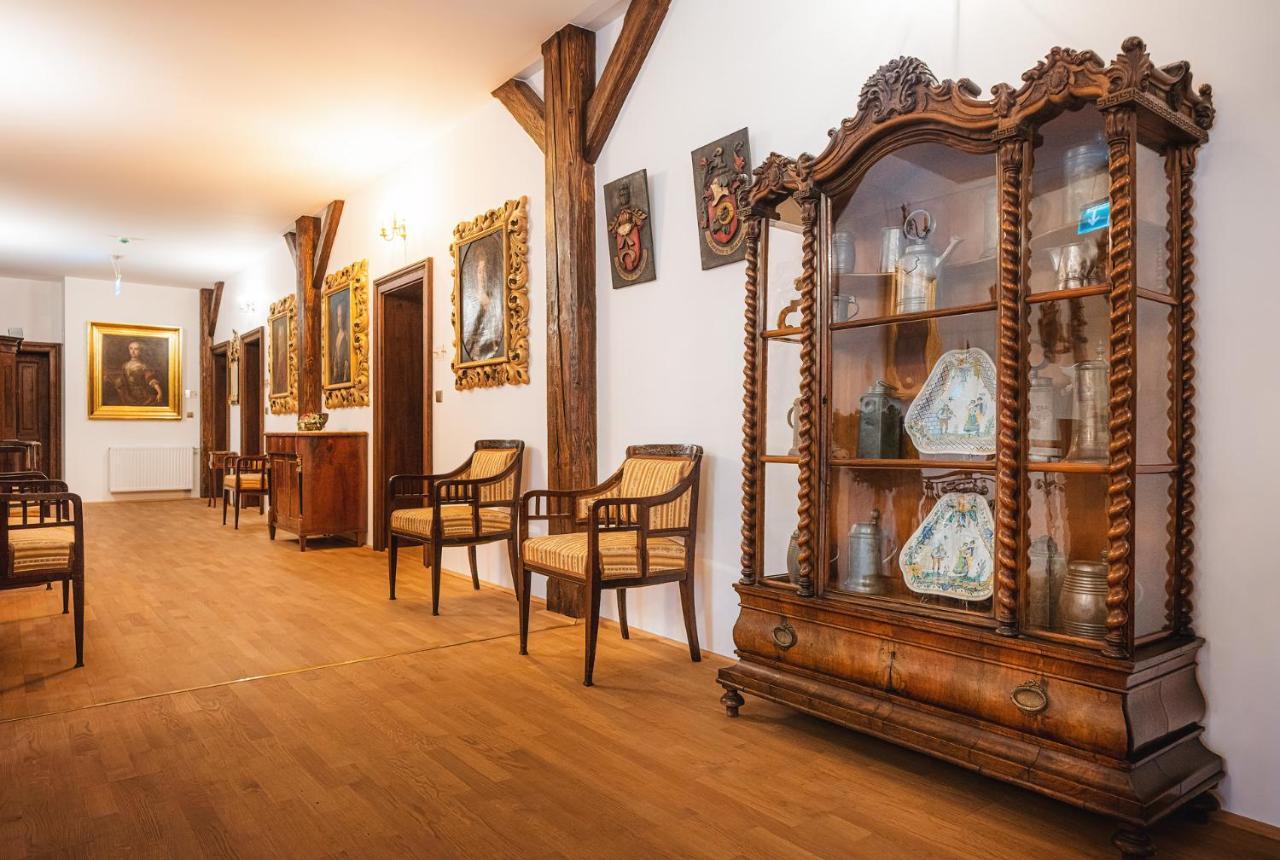 Chateau Rychvald Hotel ภายนอก รูปภาพ